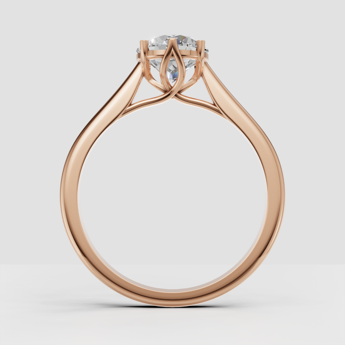 Elegant yellow gold solitaire diamond ring