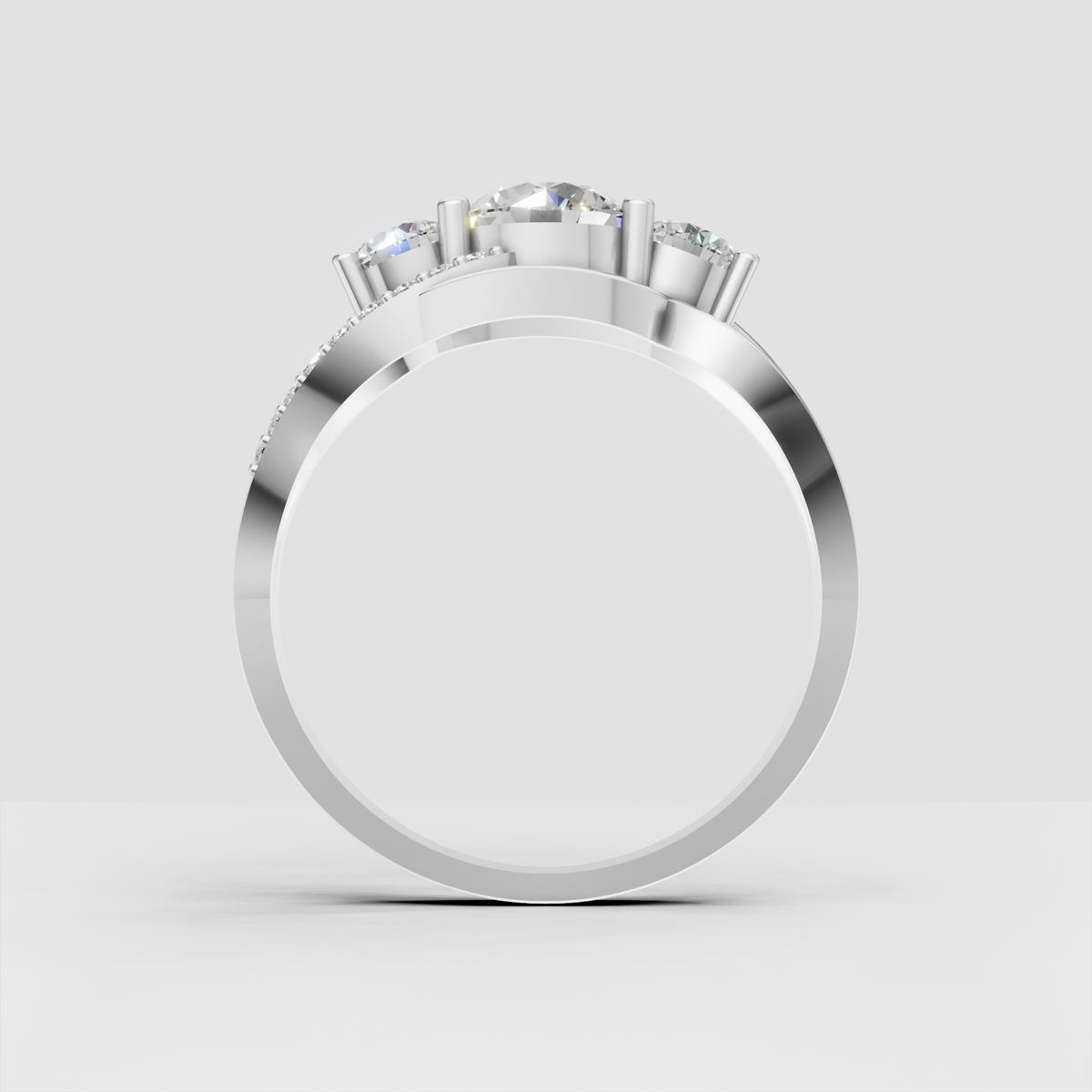 Round diamond ring with center stone and matching side stones