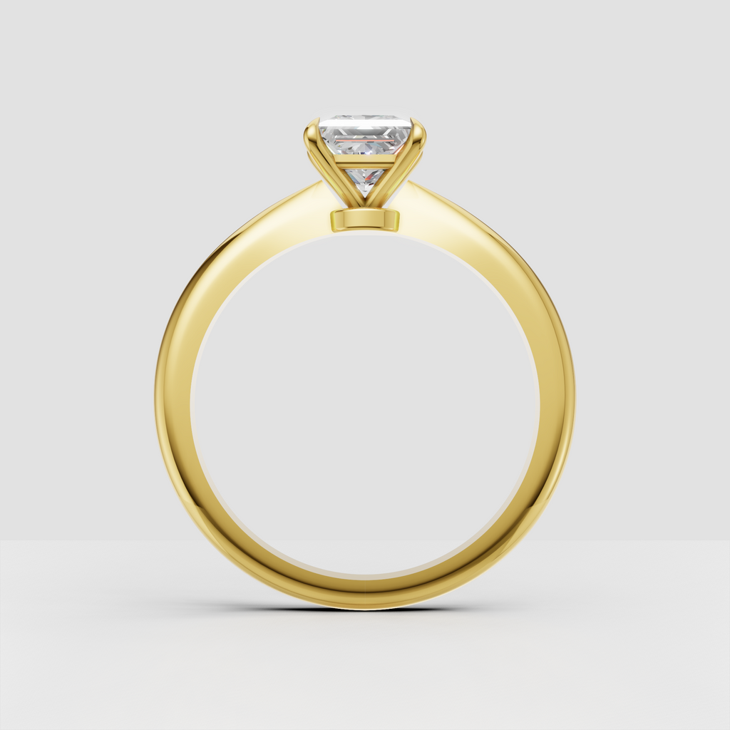 Elegant princess cut diamond solitaire ring in yellow gold