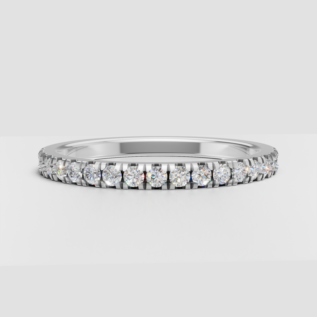 Continuous round diamond band with secure prongs