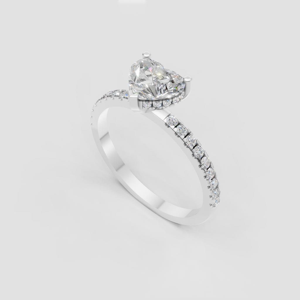 Luxury heart shaped diamond ring with gold setting