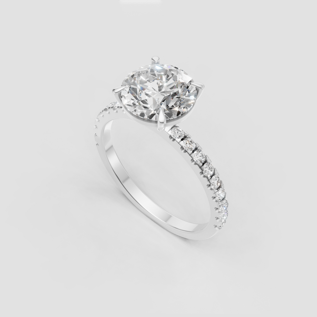 Elegant round diamond bridal ring in yellow gold