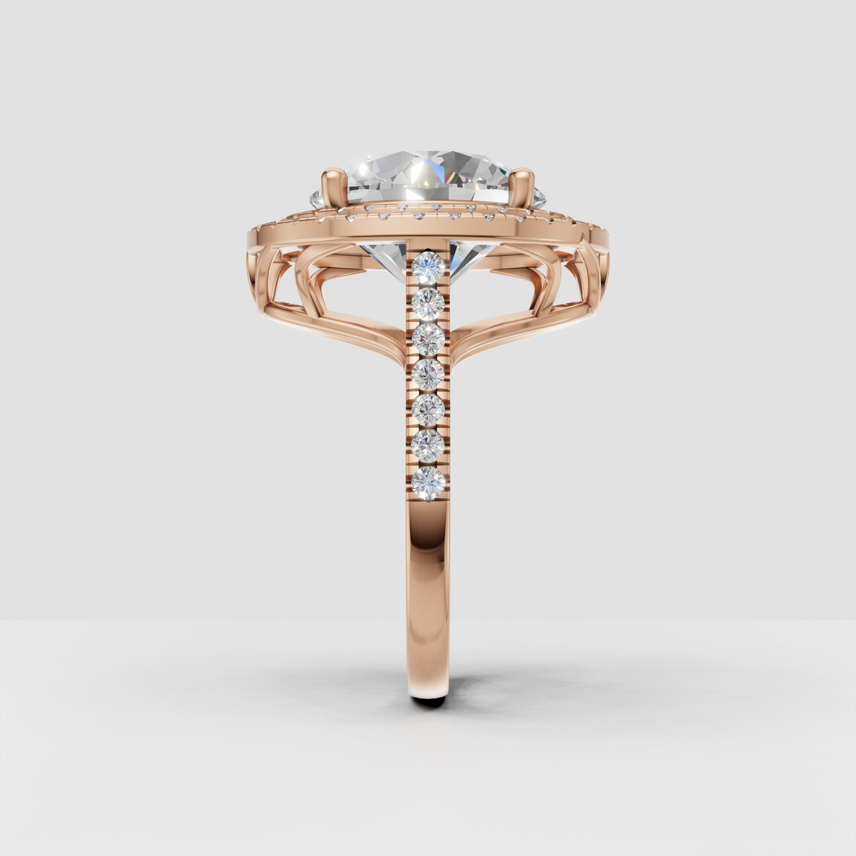 Round brilliant diamond ring with two concentric halos