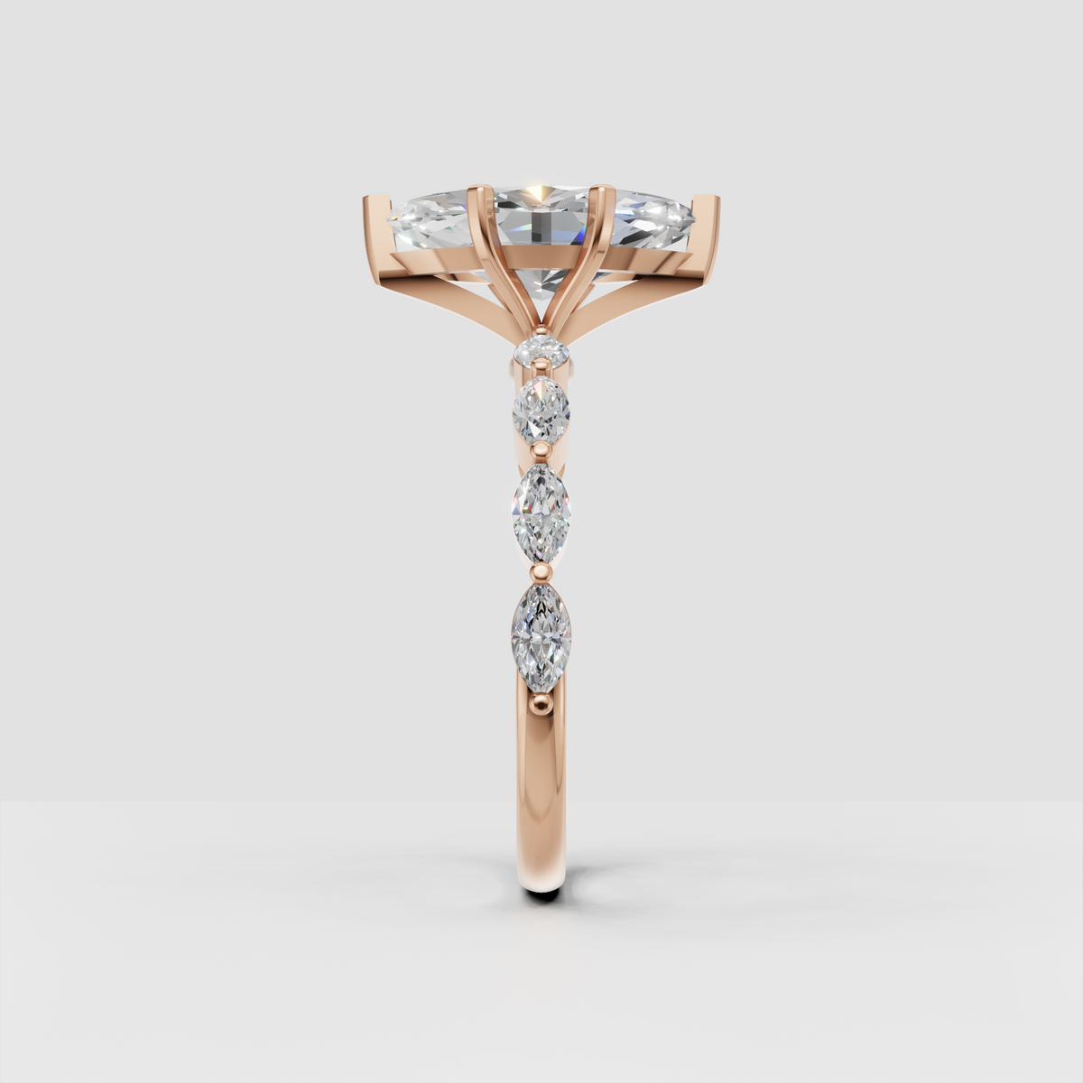 Luxury marquise cut diamond engagement ring in gold
