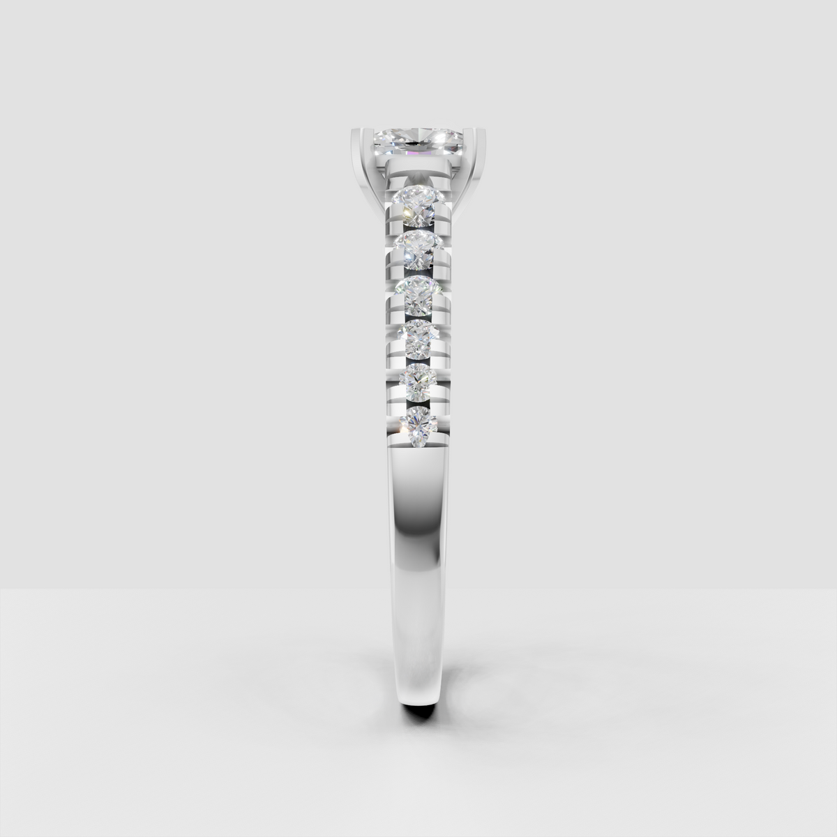 Elegant yellow gold engagement ring with cushion cut canter stone