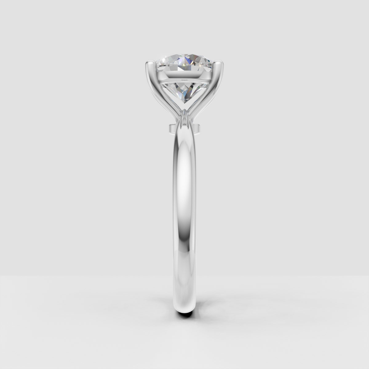 Classic solitaire diamond engagement ring in luxurious yellow gold