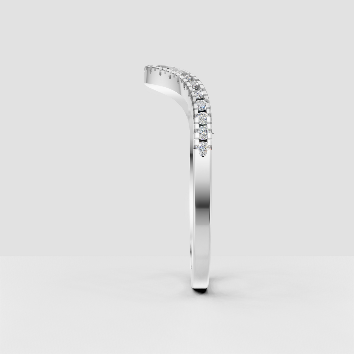 Vintage-inspired curved round diamond band ring
