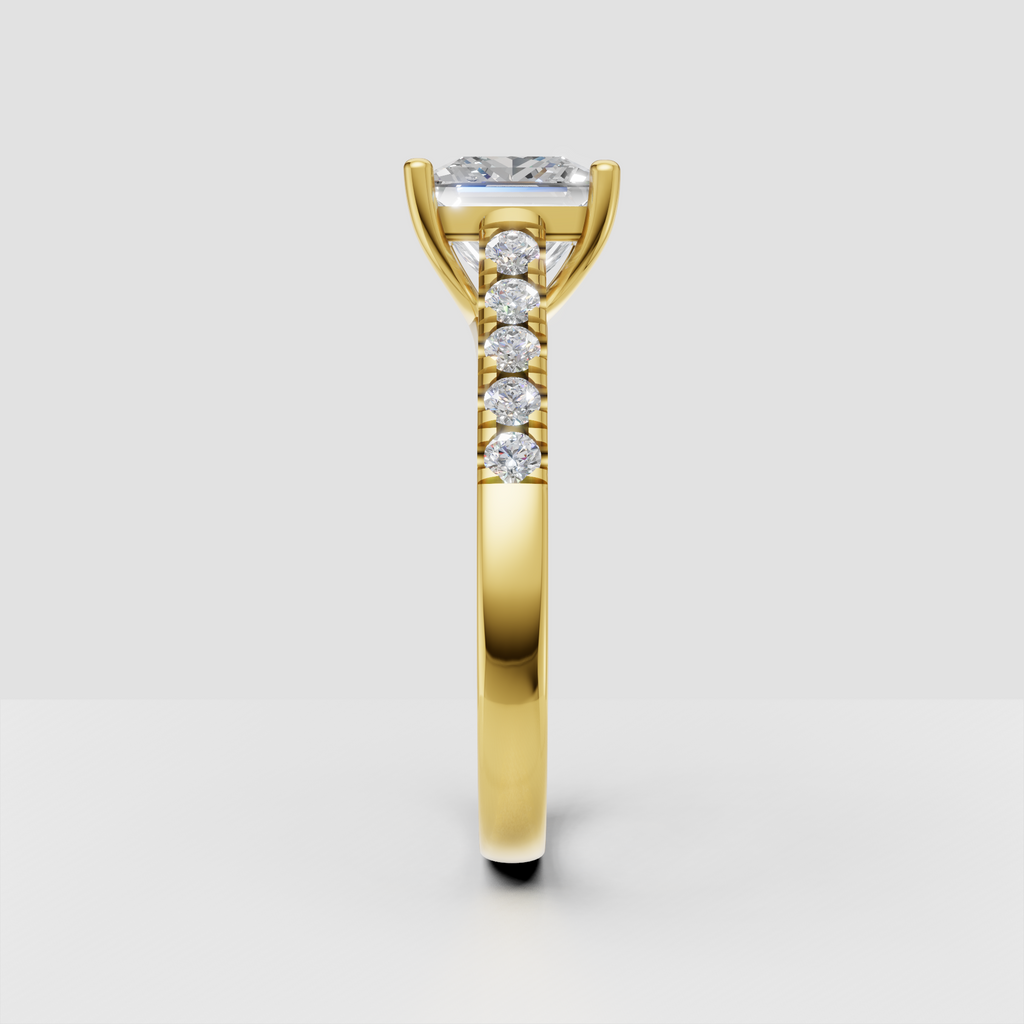 Princess diamond engagement ring prong setting