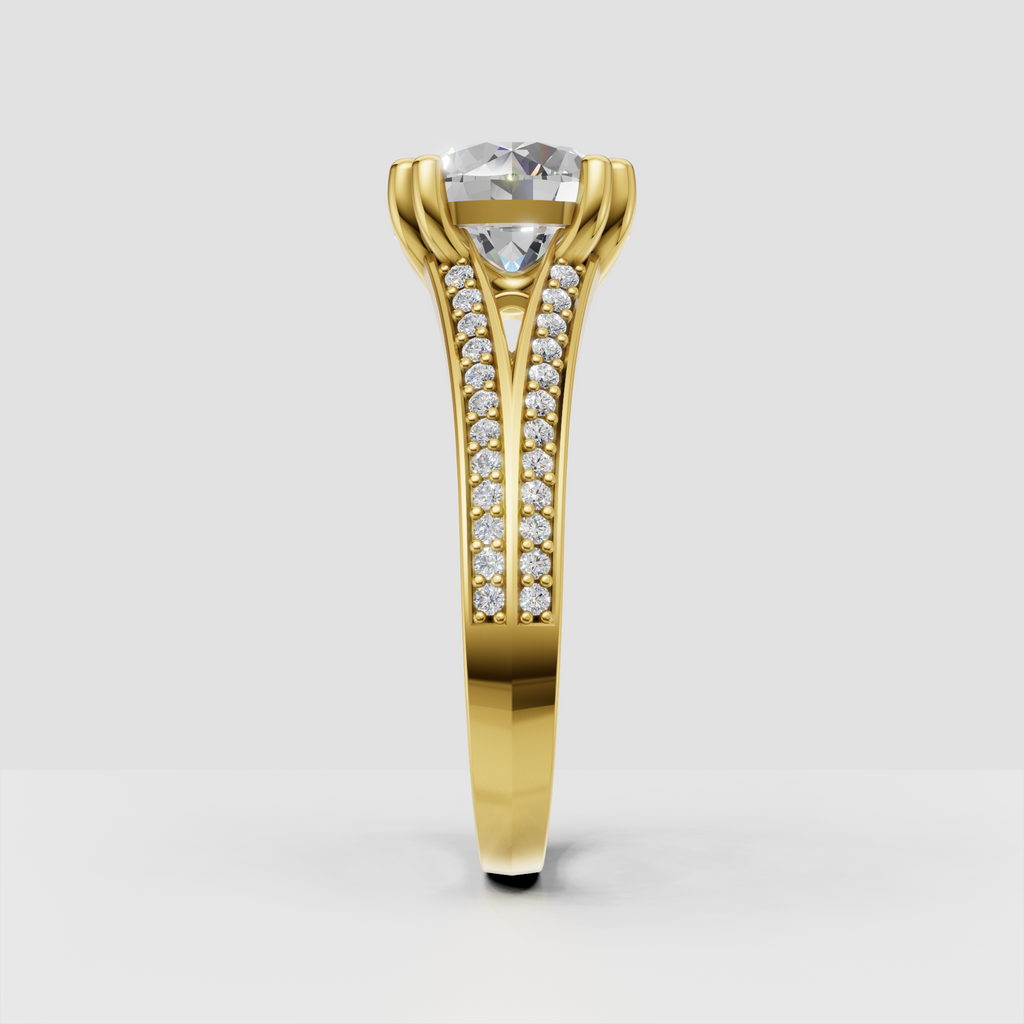 Yellow gold round diamond ring with double-row split shank
